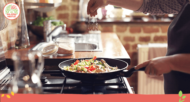 Chuyển mùa mưa bão nên ăn gì để có sức khỏe tôt?