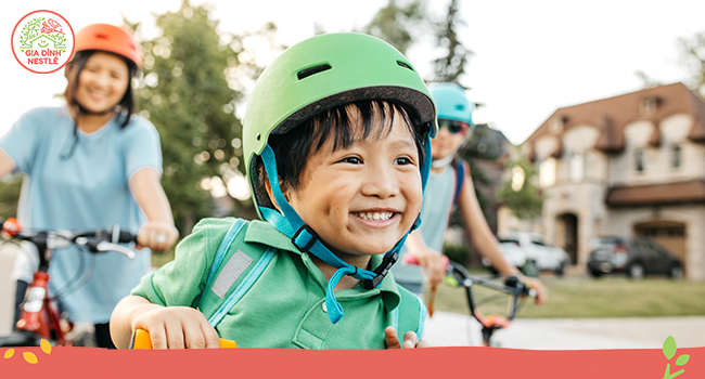 Tránh “Lướt Mạng”, 4 Hoạt Động Gắn Kết Gia Đình Không Thể Bỏ Lỡ Mùa Hè Này