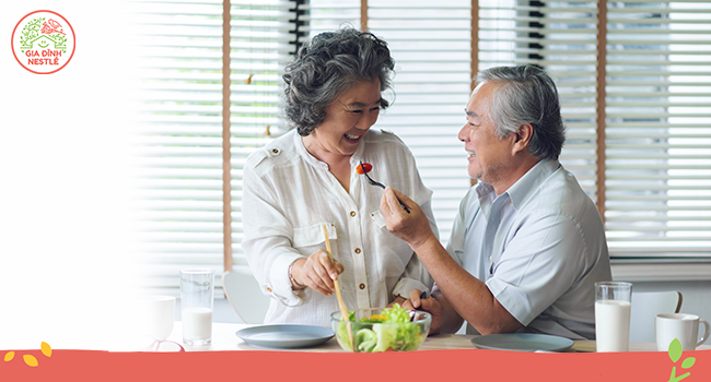 Cách Xây Dựng Chế Độ Ăn Lành Mạnh Phòng Bệnh Huyết Áp Ở Người Cao Tuổi Trong Mùa Nắng Nóng