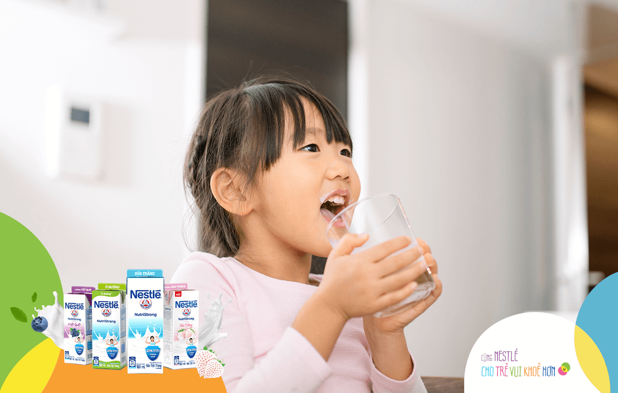 Ba mẹ nhớ bổ sung một hộp Sữa nước Nestlé mỗi ngày vào khẩu phần ăn của bé để hoàn thiện các chất dinh dưỡng cần thiết.