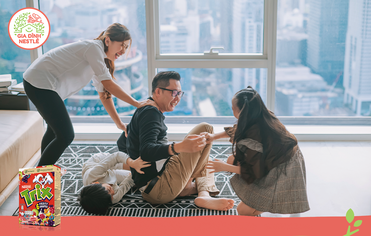 Còn chần chờ gì nữa, hãy cùng đổi vị bữa sáng cho con và nạp đầy năng lượng với món ngon mới – Ngũ cốc trái cây Nestlé TRIX!