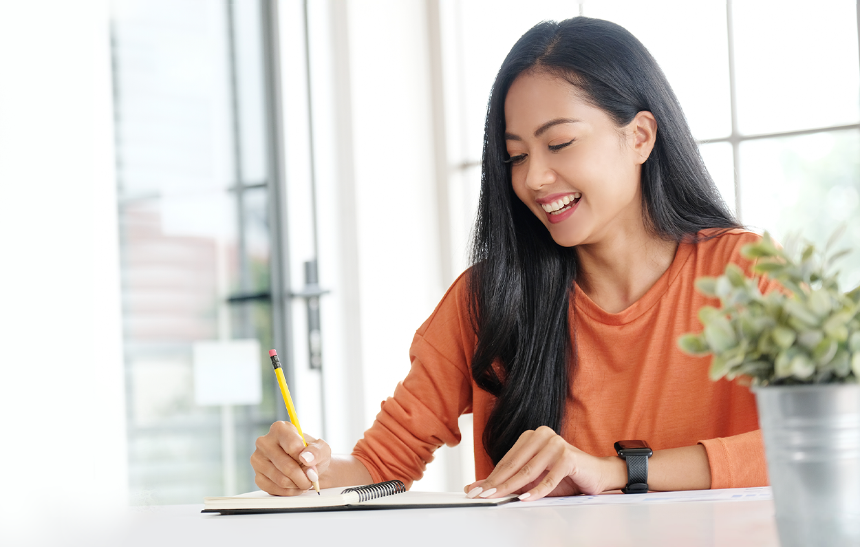 Bạn có thể liệt kê và ghi chú lại các lý do cho việc luyện tập để xác định các mục tiêu mà bạn muốn “hiện thực hoá” như sở hữu sức khoẻ tốt hoặc vóc dáng cân đối…