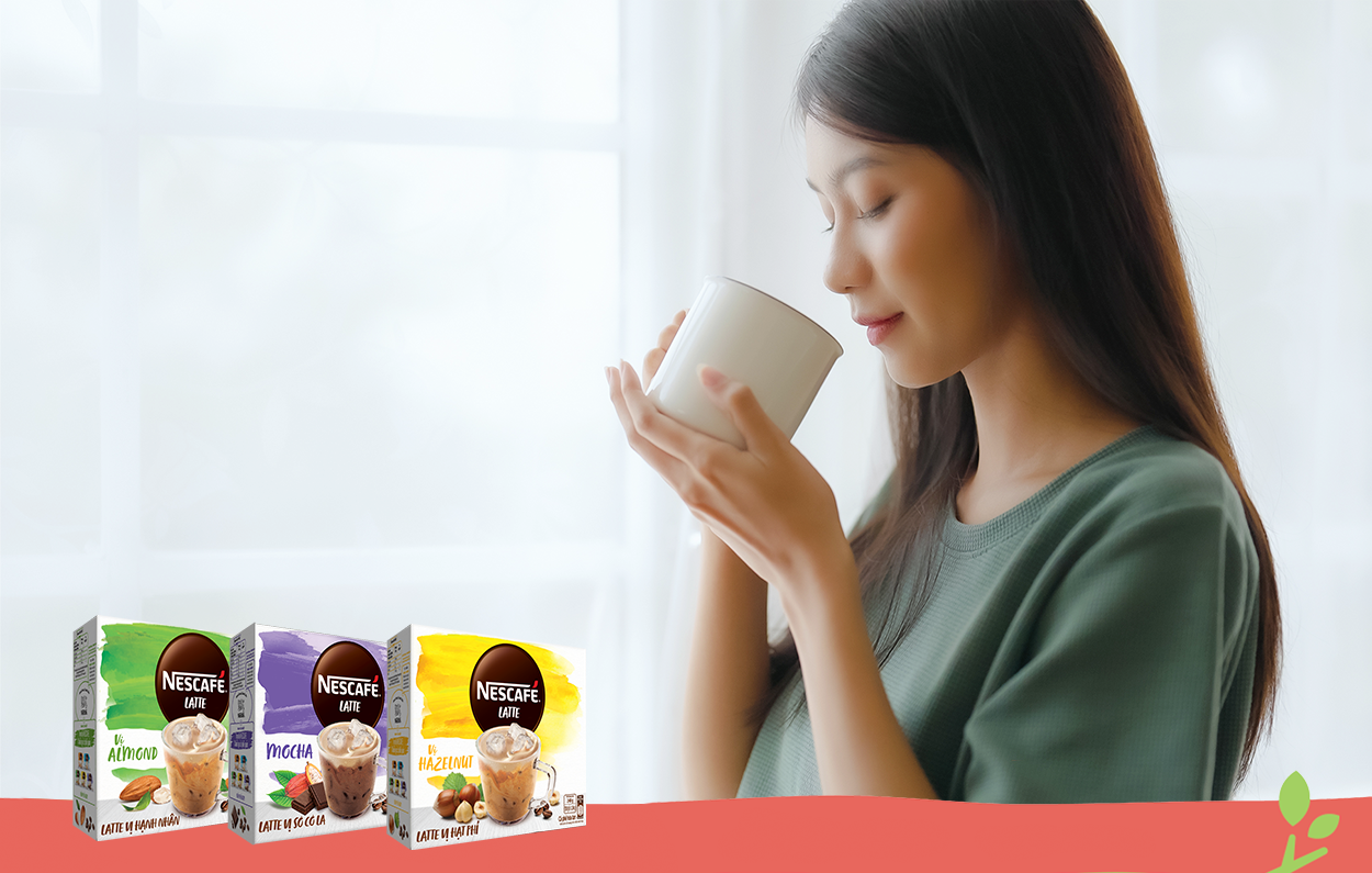 Tự thưởng bản thân 1 ly cà phê latte sữa hạt thơm ngon, sánh mịn để thư giãn đầu óc cho ngày thêm dịu dàng!