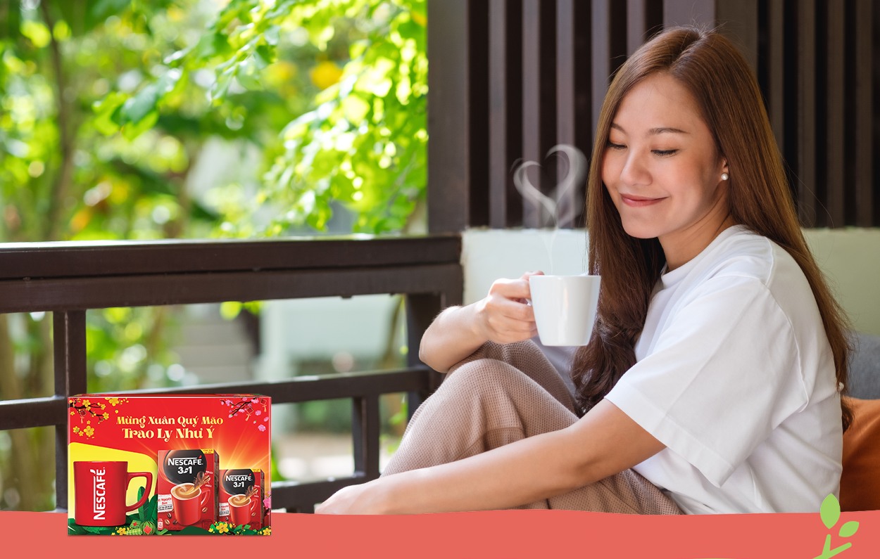 Tận hưởng cà phê khai xuân cùng NESCAFÉ thơm ngon, đậm đà được canh tác theo mô hình phát triển bền vững nhé Hội Xanh Hướng Lộc!