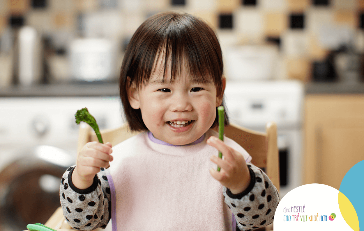 Cho bé ăn 5 phần rau củ quả mỗi ngày để  duy trì nếp sống vui sống khoẻ