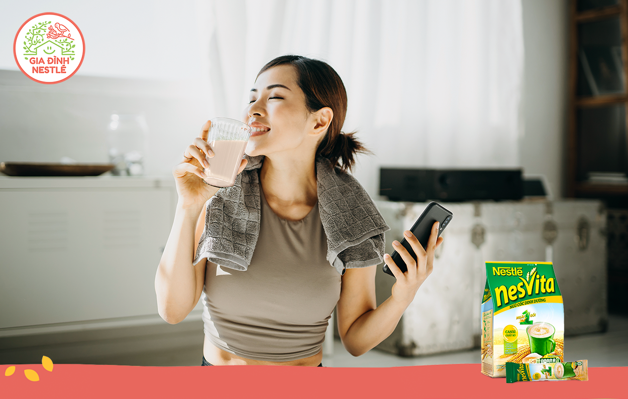 Trong chế độ ăn GM, hãy sử dụng Sữa Nestlé NESVITA 5 loại đậu với đầy đủ dưỡng chất, giúp bổ sung canxi và thích hợp trong chu kỳ ăn kiêng.