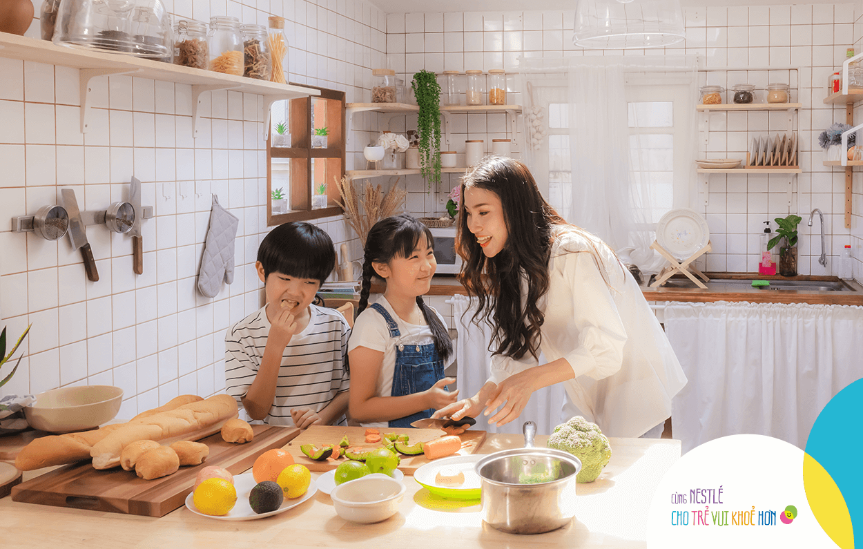 Được tham gia chuẩn bị bữa ăn, bé sẽ ăn lành mạnh hơn